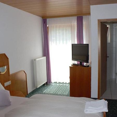 Hotel Garni Silberdistel Lauterstein Екстер'єр фото